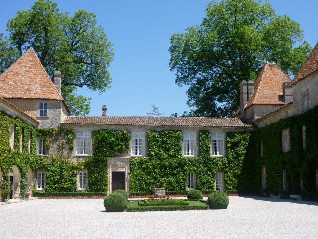 Façade du Château Carbonnieux